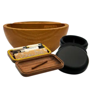 Rolletui signature by VONbLÜTE, Dab n´Roll®, Vapetui®, Rollingtrays, Dabbingtrays, Dabtainer.