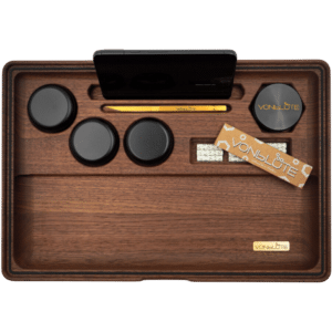 High-End Dabbing & Rolling Tray – Dab 'n Roll® XT von VONbLÜTE, handgefertigt aus edlem Holz mit innovativer Handyhalterung & Premium-Storage.“