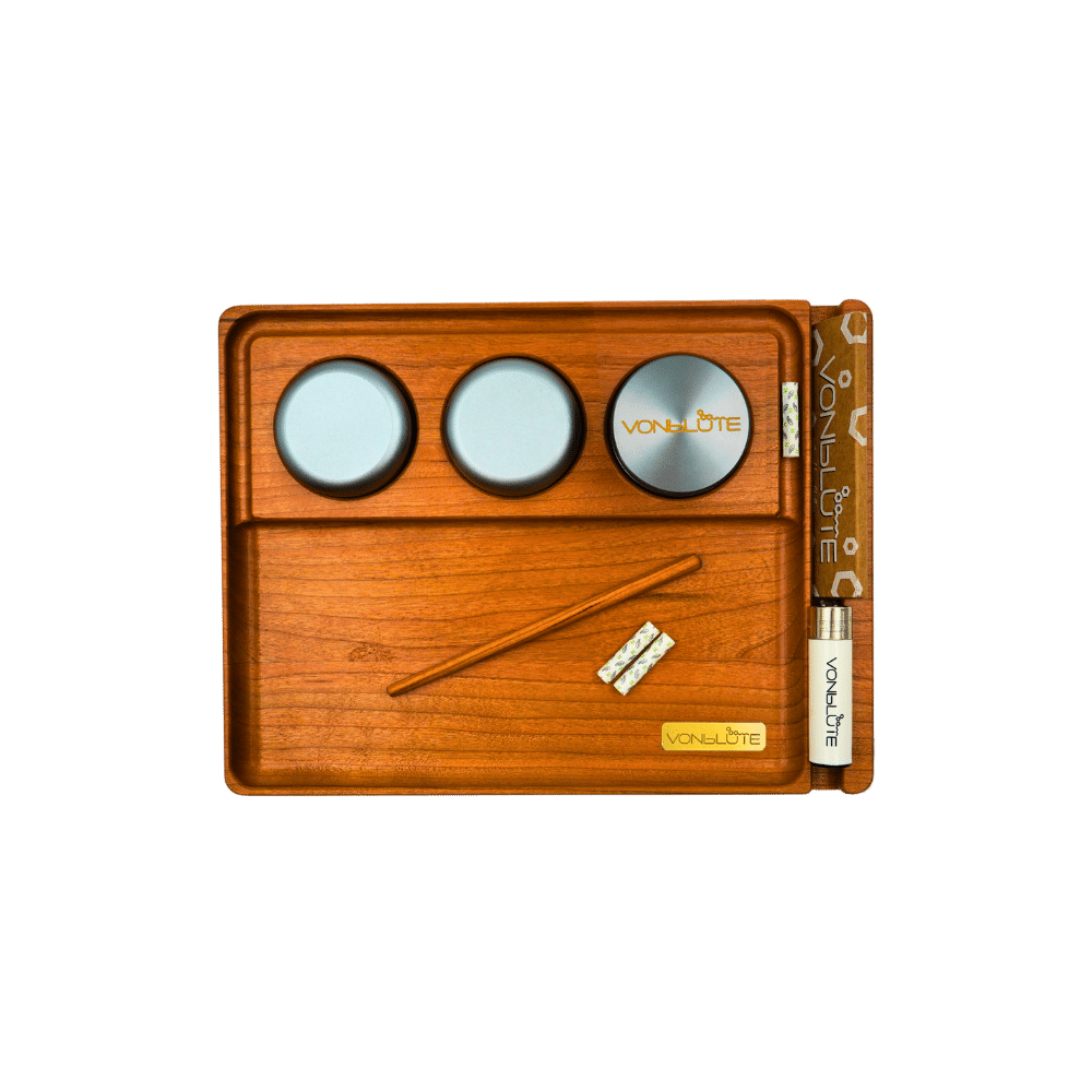 Minimalistisches Rolling Tray aus Nussbaumholz – Konfigurierbares Design-Tablett von VONbLÜTE® mit präzisen Fächern für Zubehör
