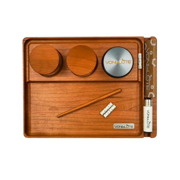 Rolling Tray Chill One Essential Set – kompaktes Rollingtray mit Aufbewahrungsbehältern, integriertem Grinder und hochwertiger Holzverarbeitung