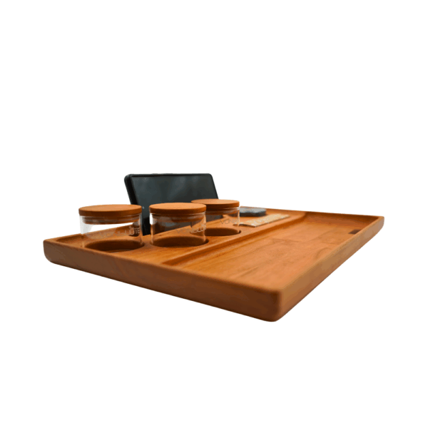 Rolling Tray Dab ’n Roll® Essential Set – Seitenansicht von Links mit Fokus auf Ausstattung, Mischfläche und Design