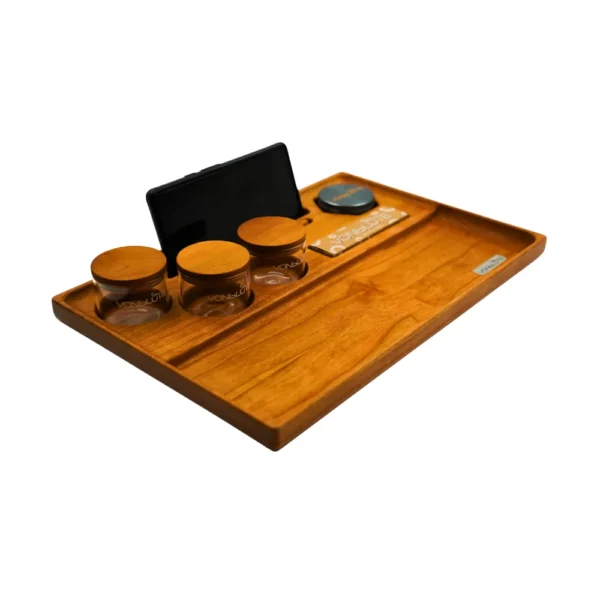 Rolling Tray Dab ’n Roll® Essential Set in perspektivischer Ansicht mit Fokus auf Form und Tiefe