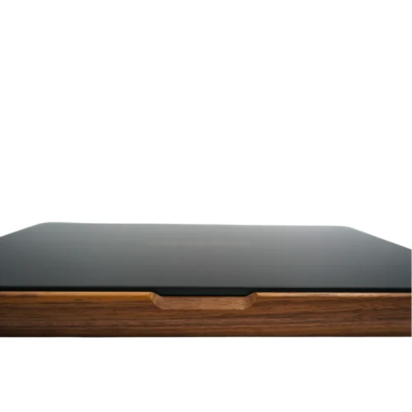 Rolling Tray Dab 'n Roll XT Signature Set von vorne, geschlossen mit Öffnungsmulde und imposanten Glasauftritt.