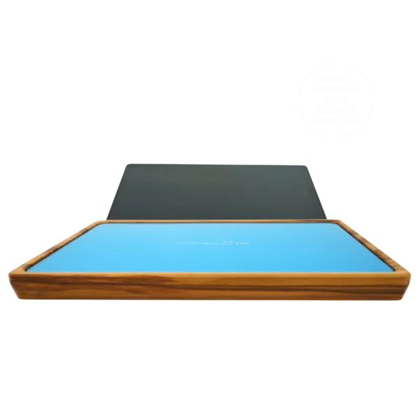 Rolling Tray Float Sky Blue Edition Pink abgebildet mit Tablet und Beschreibung