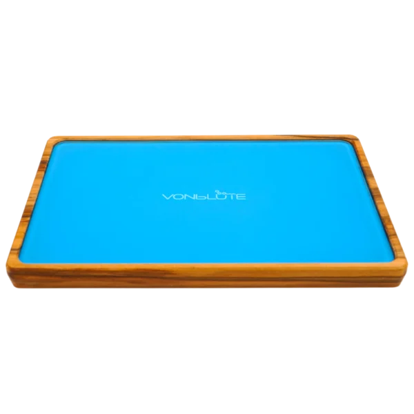 Rolling Tray Float Skyblue Edition Black von VONbLÜTE aus Nussbaumholz mit hellblauem Glaseinsatz, Draufsicht