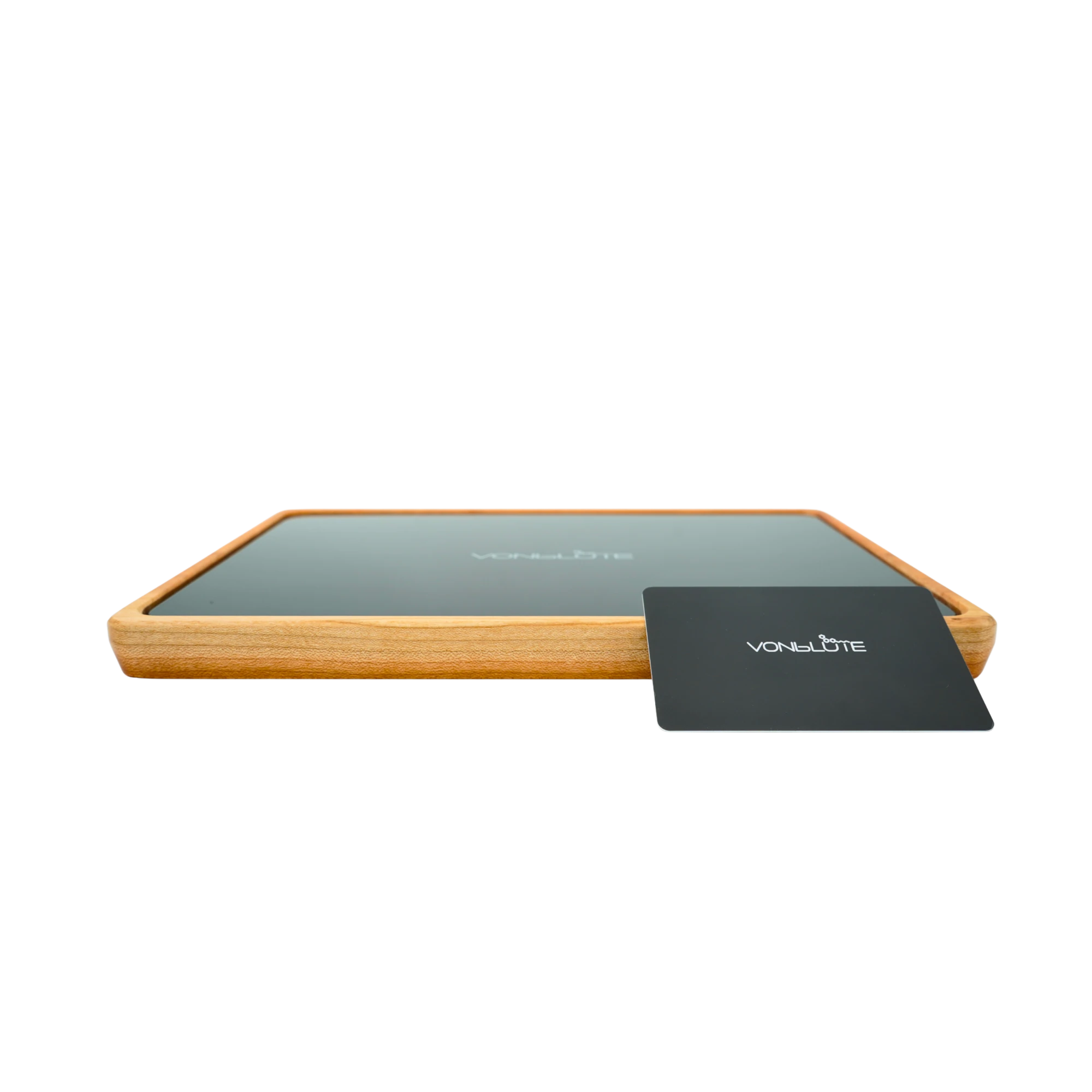 Rolling Tray Float Red Tone Black by VONbLUETE mit schwarzer Mischkarte, zu sehene die Front und die schwarze Glasfläche.