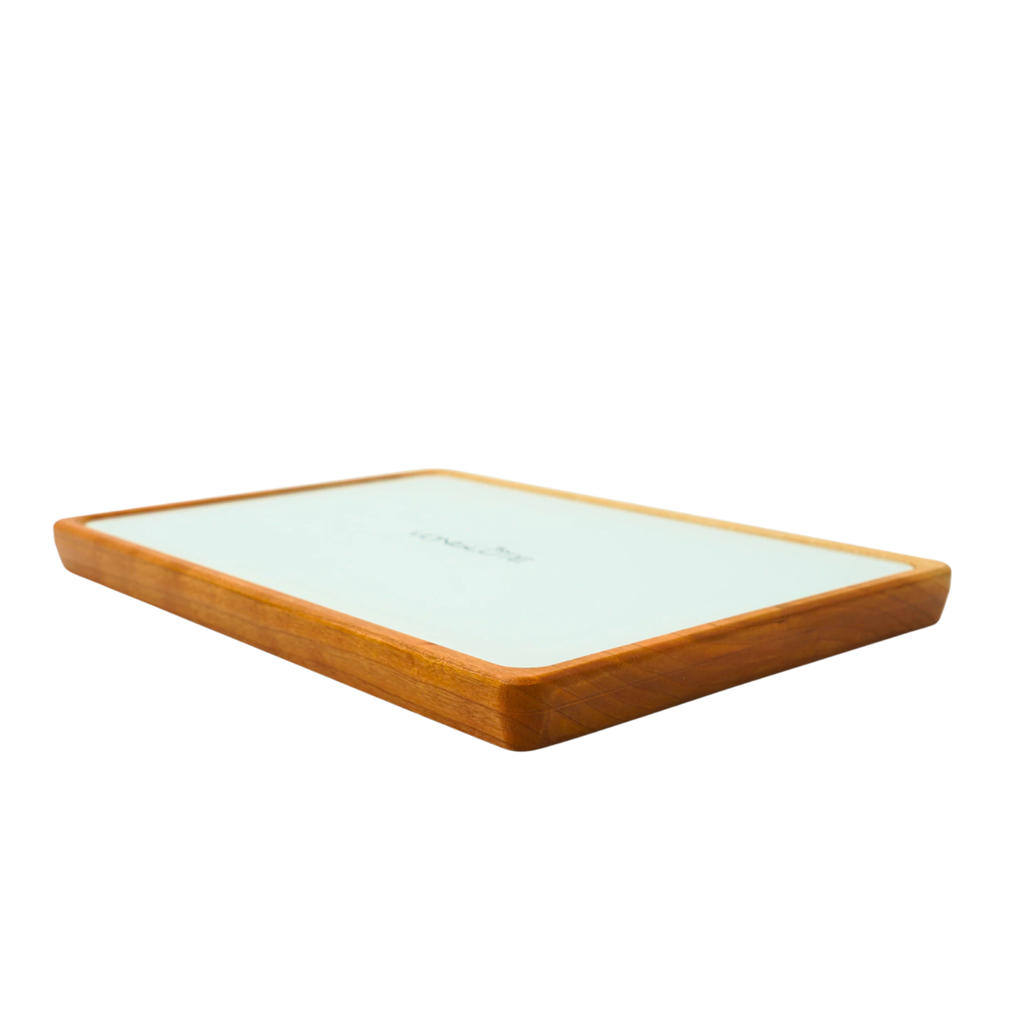 Rolling Tray Float Red Tone Weiß by VONbLÜTE® von rechts zu sehen ist die feine Maserung des Holzrahmens innen liegend die strahlend weiße Glasscheibe.