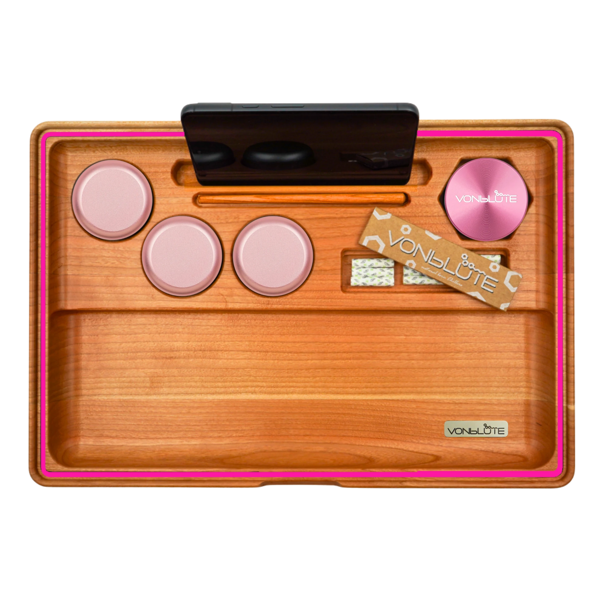 Rolling Tray Dab ’n Roll XT Pink Essential Produktbild mit allen Details. Handy, pinkem Grinder, pinken Storages, Handyhalterung, Kirschholzstab, Papers und Filter. Rundumlaufender pinker Dichtungring.